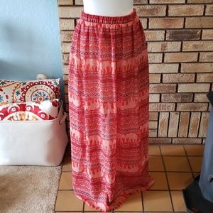 Beautiful Francesca's Maxi Skirt